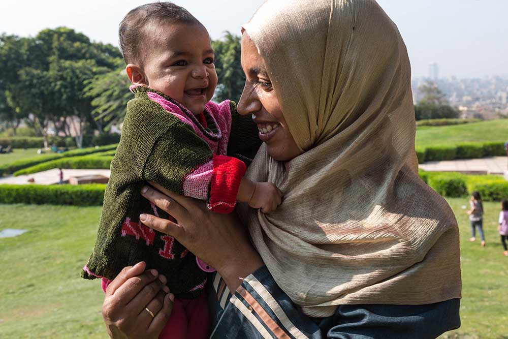 Rawda laughing with her mother