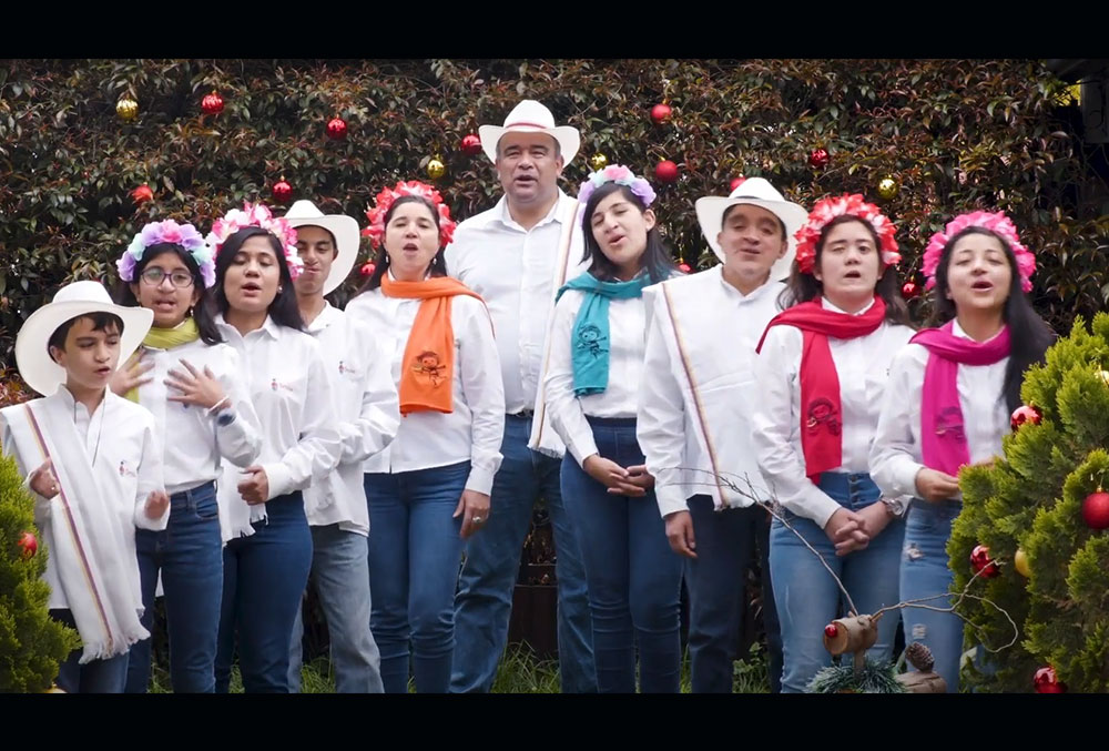 FISULAB's Smile Train Choir performs in traditional Colombian dress