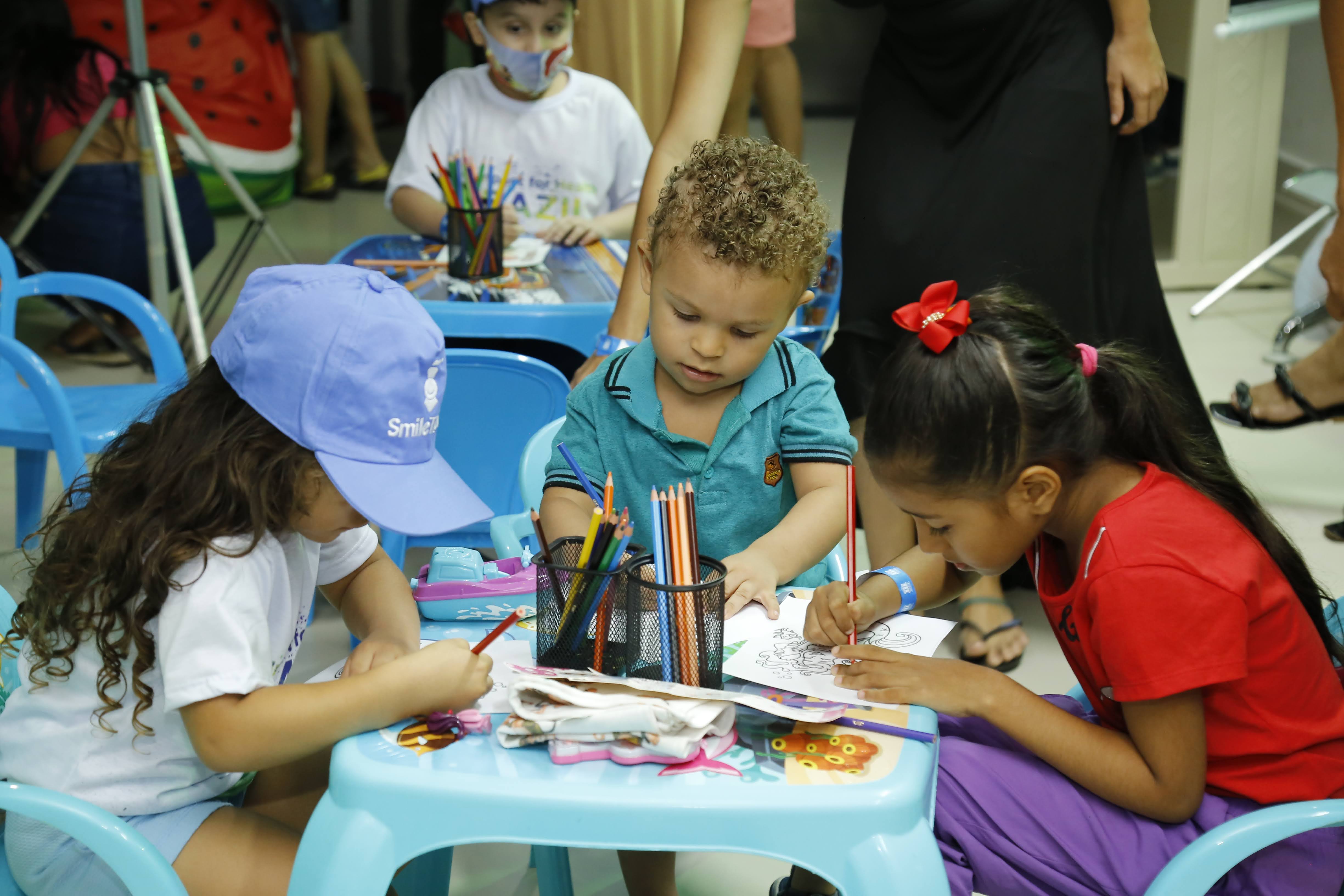 Children participate in art workshop