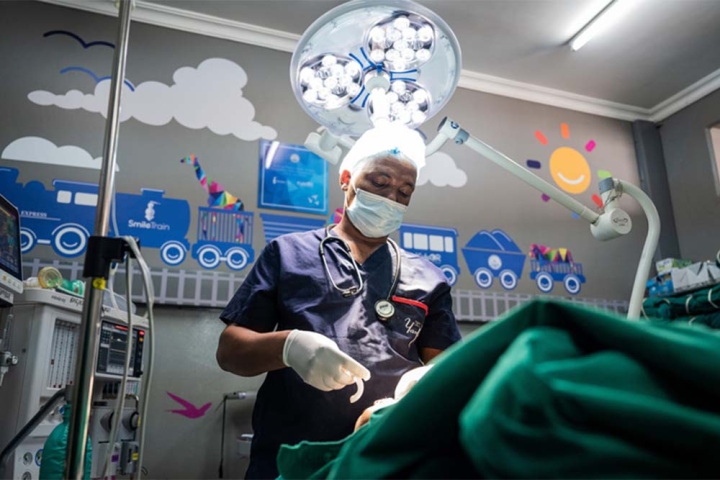 Smile Train partner surgeon performing a surgery on a cleft-affected patient